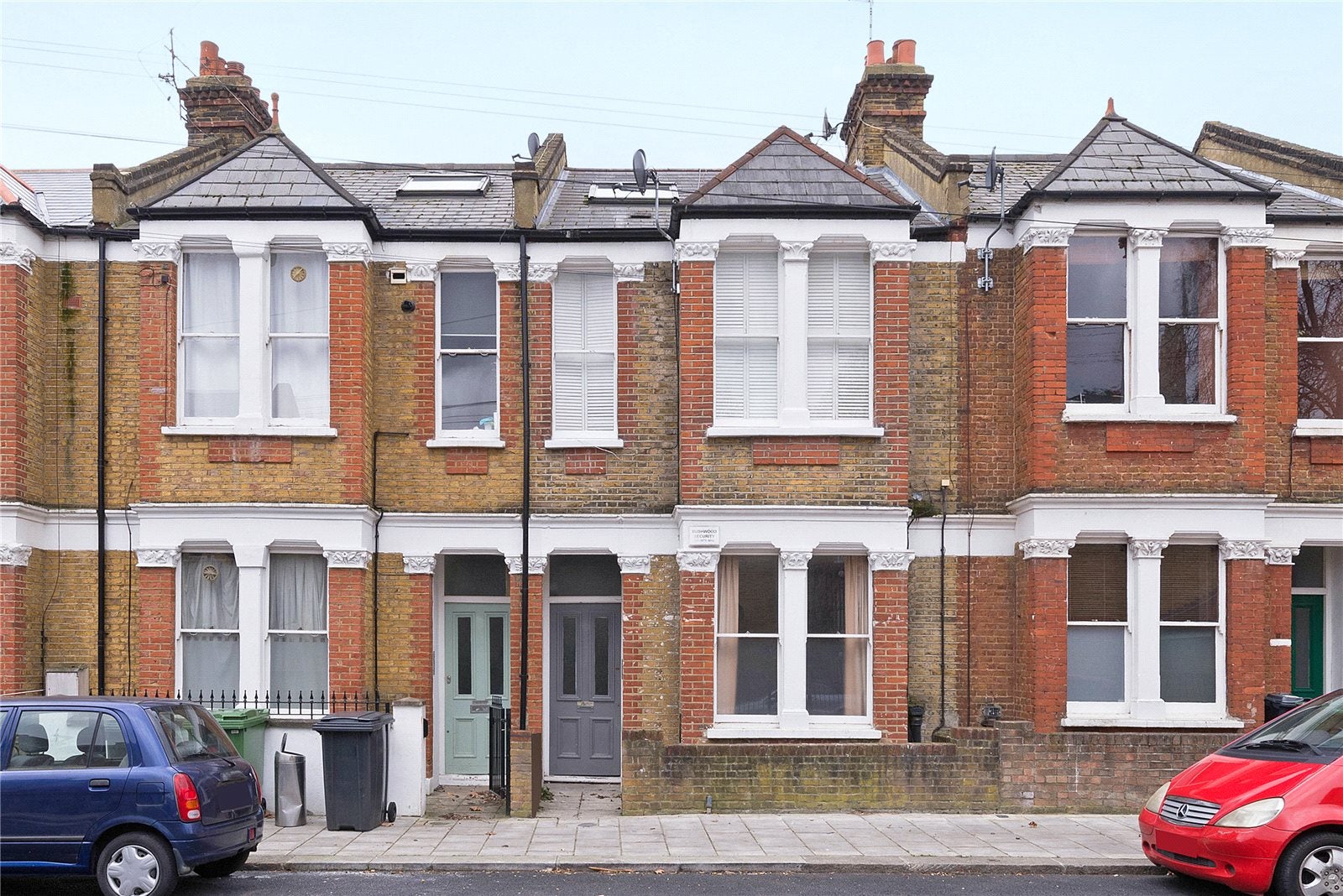 Flat Saint Alphonsus Road in Greater London