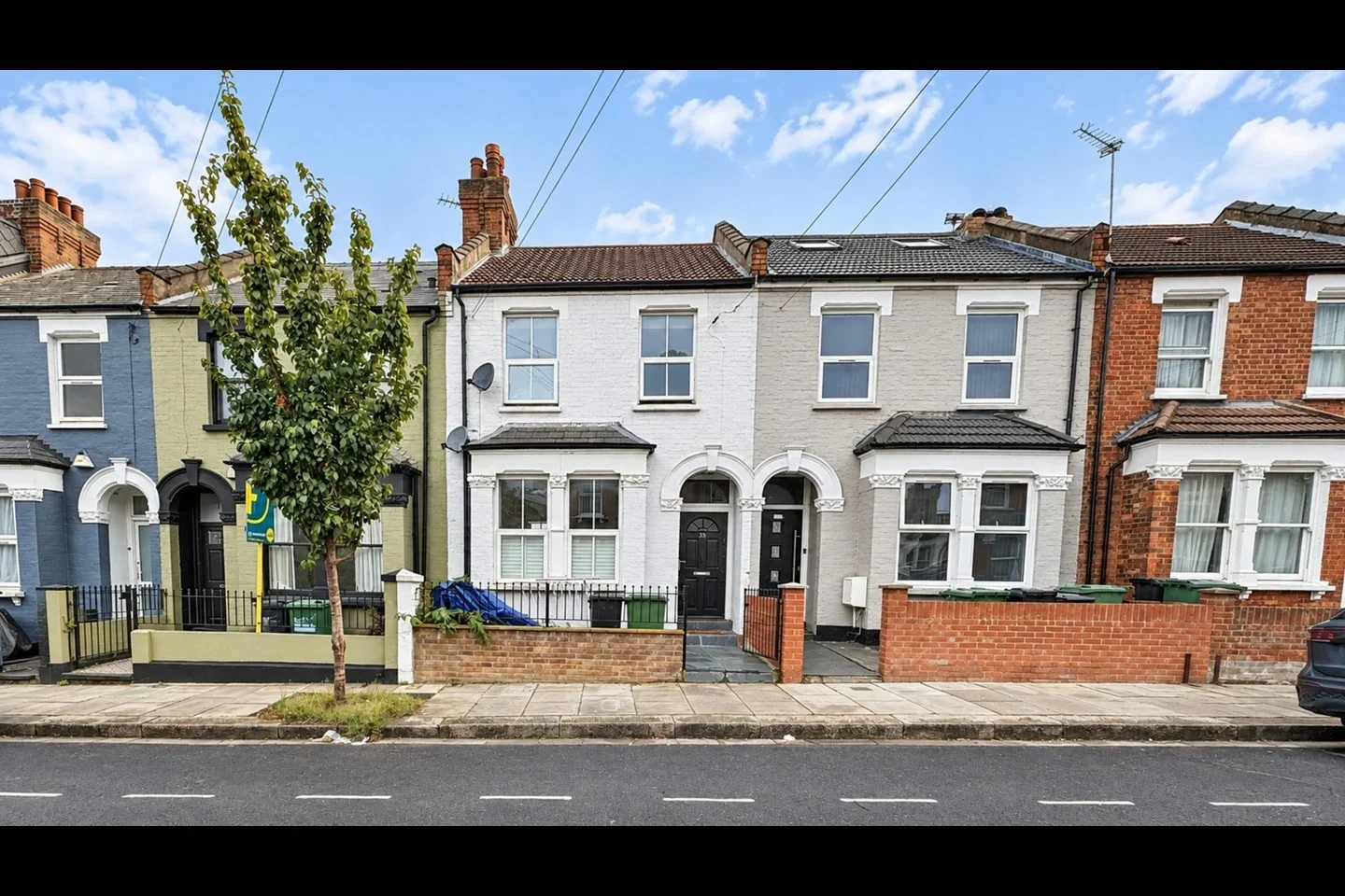 Room Holberton Gardens in Greater London