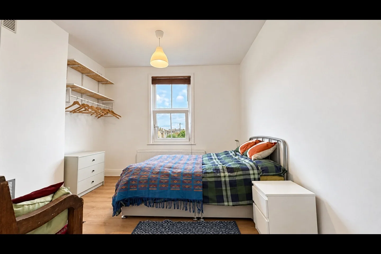 Room Holberton Gardens in Greater London