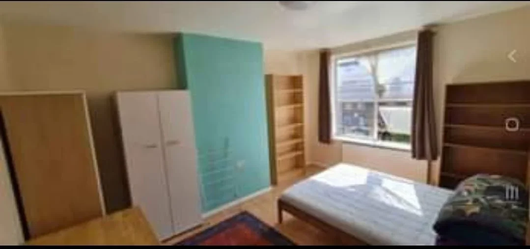 Room Bordars Road in Greater London