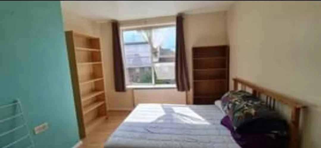 Room Bordars Road in Greater London
