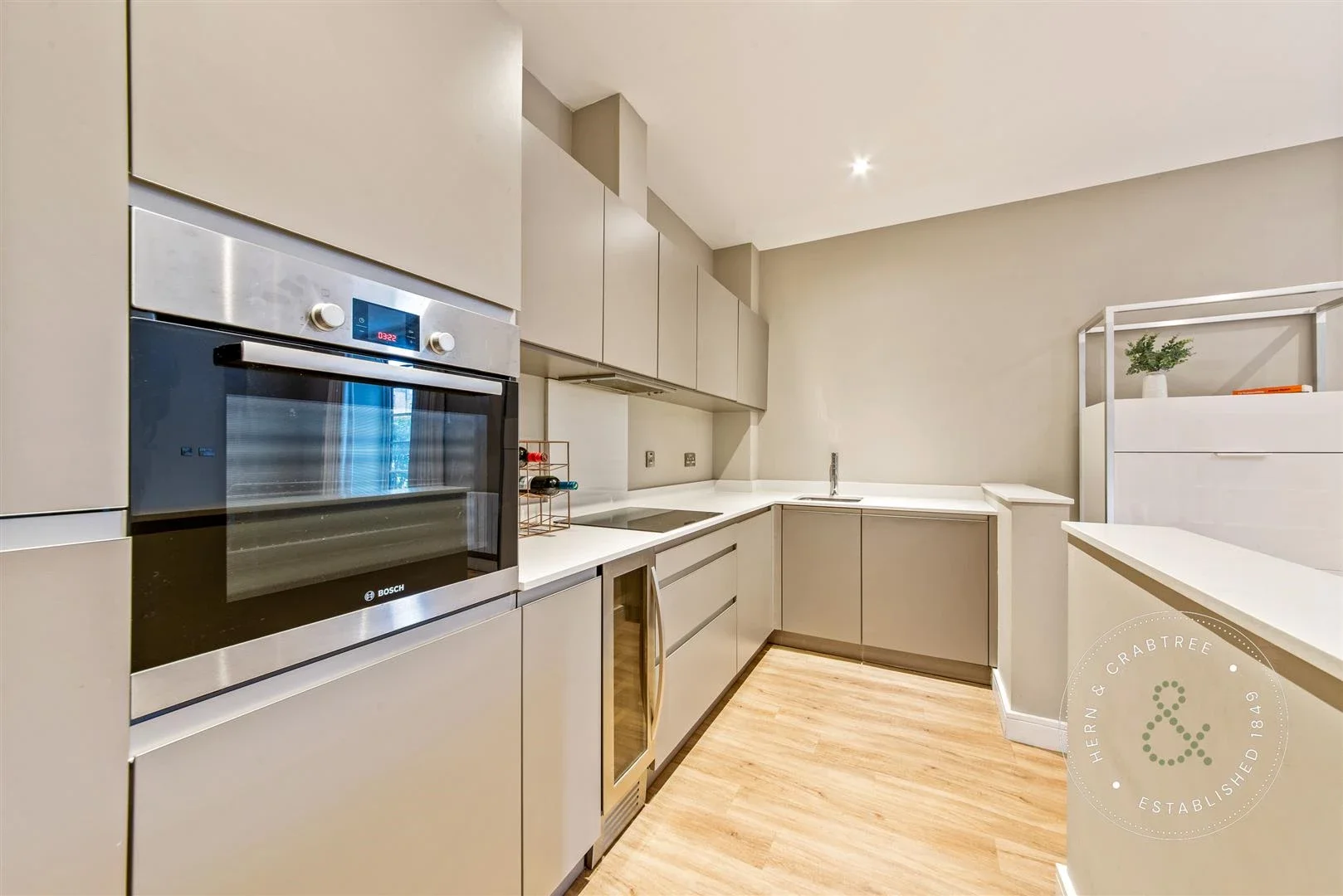 Flat Romilly Crescent in Cardiff