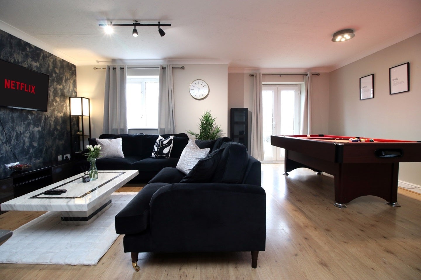 Flat Morel Court in Cardiff