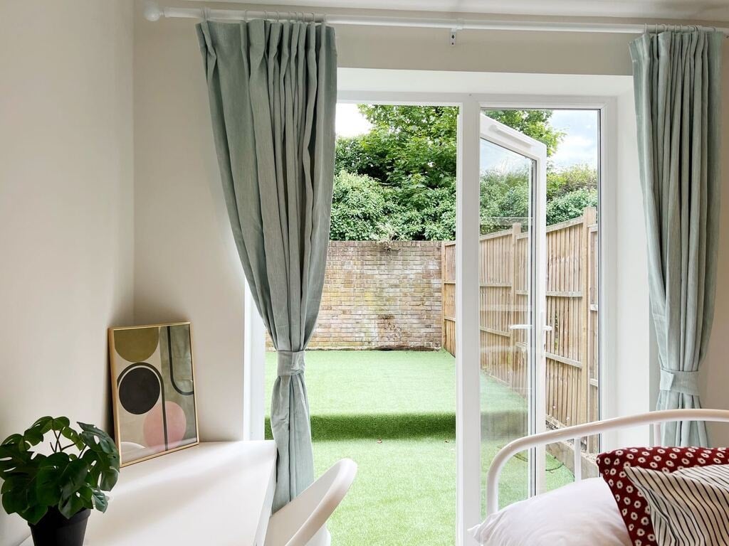 Room Kennet Close in Greater London