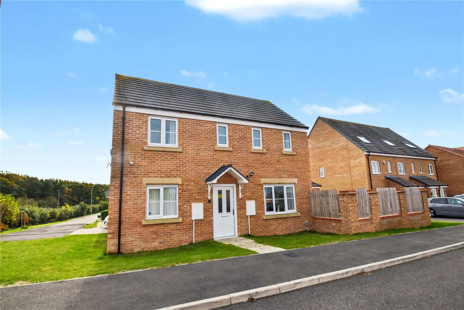 House Ernest Avenue in Cayton