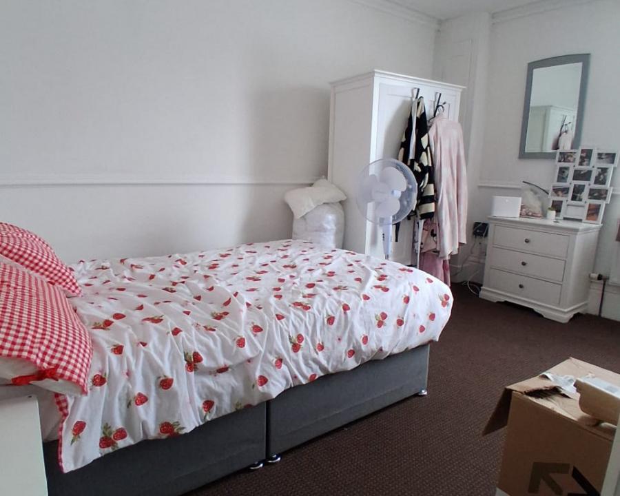Room Carholme Road in Lincoln