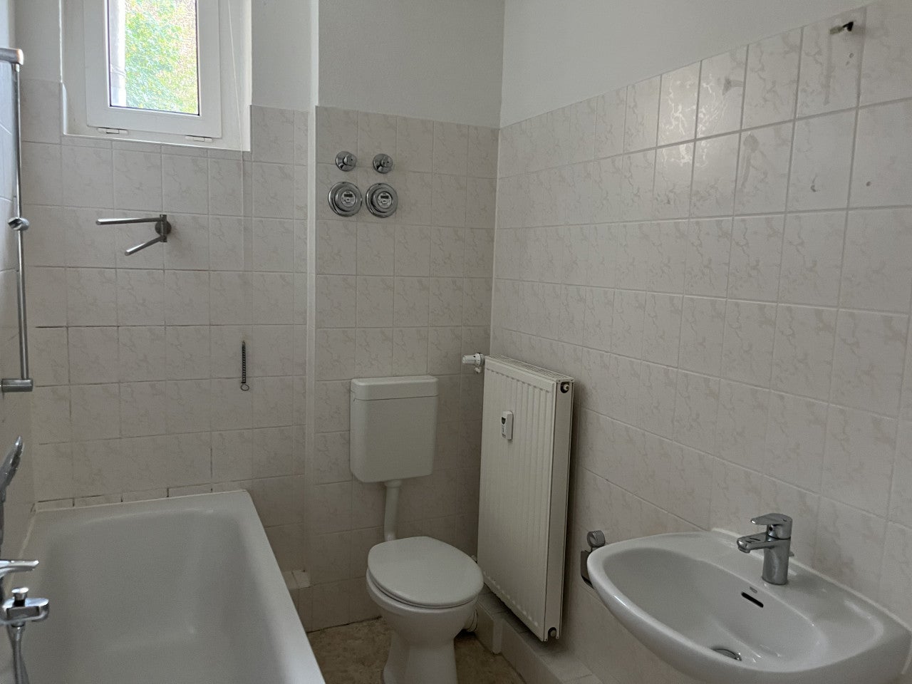 Zimmer Max-Nenke-Straße in Halle (Saale)