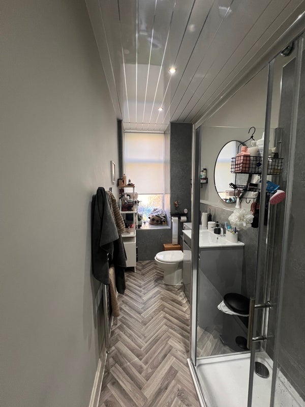 Room Kirkwood Street in Glasgow