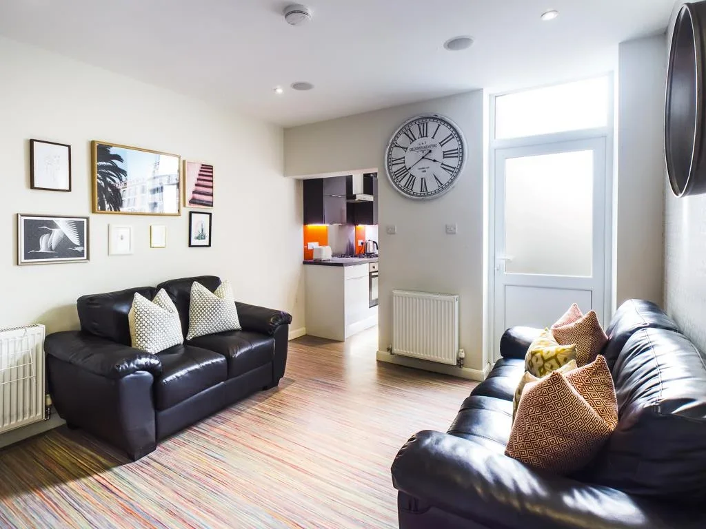 Room Carlton Road in Stoke-on-Trent