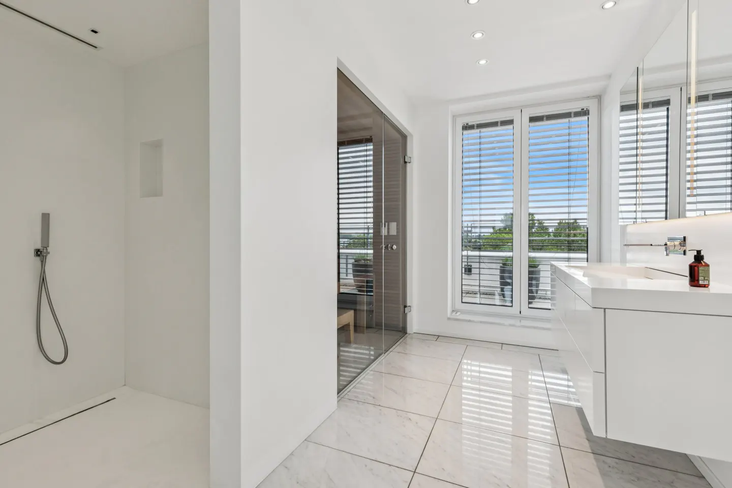 Wohnung Max-Planck-Straße in Köln