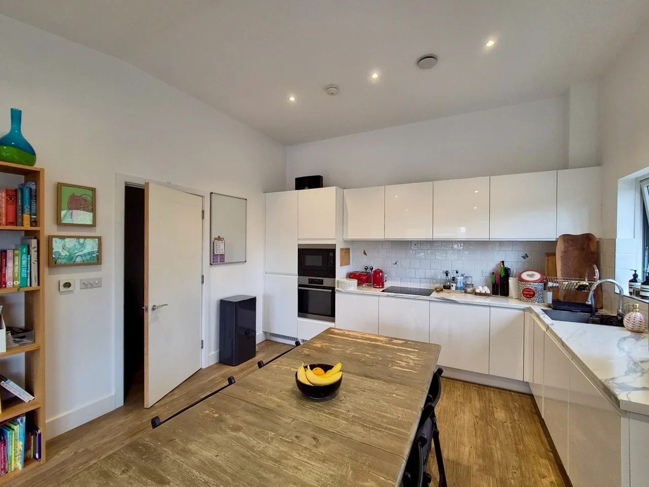Flat Fraser Nash Close in London