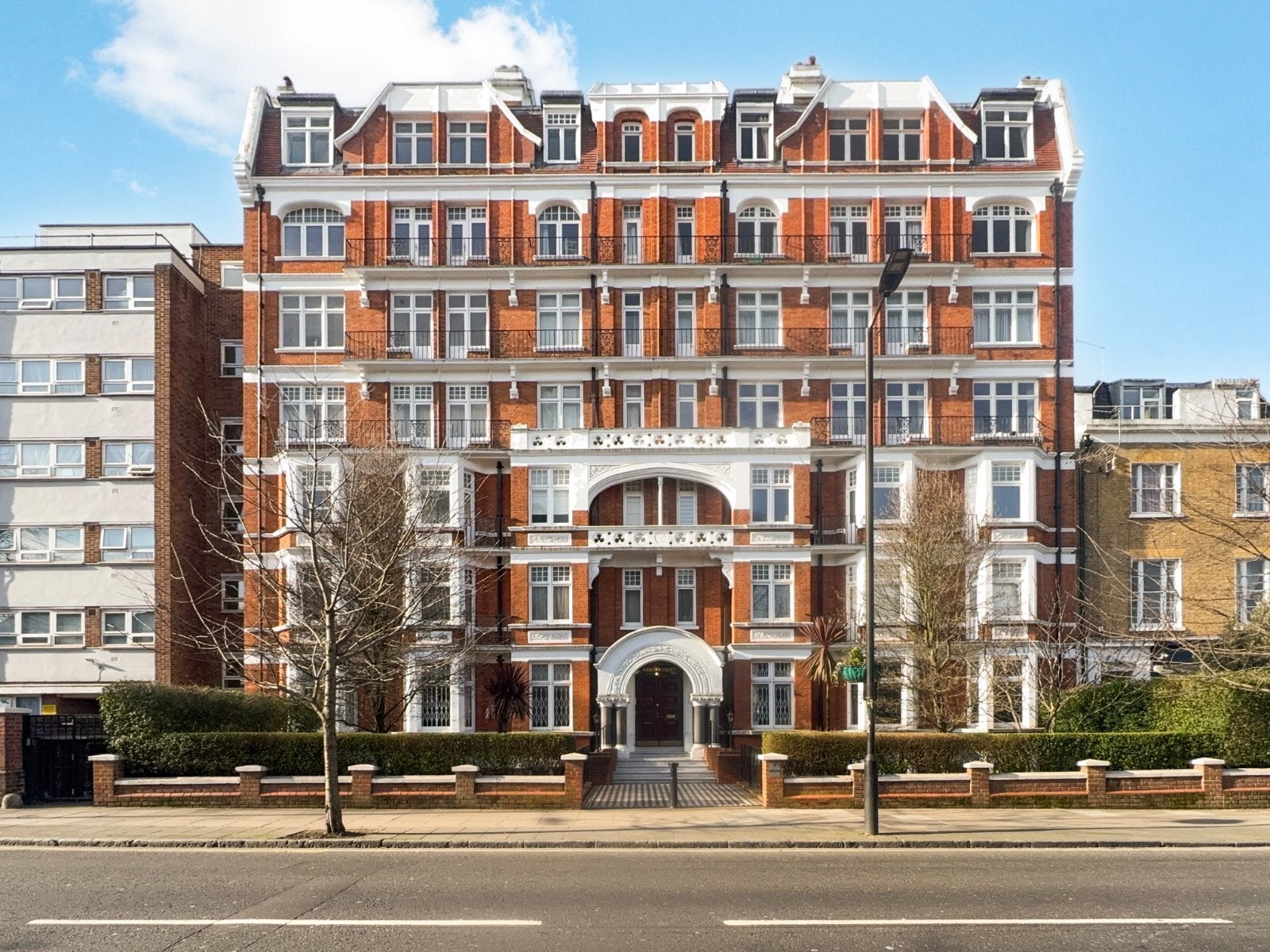 Flat Abbey Road in City of Westminster