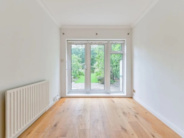 Flat Goldhurst Terrace in Greater London