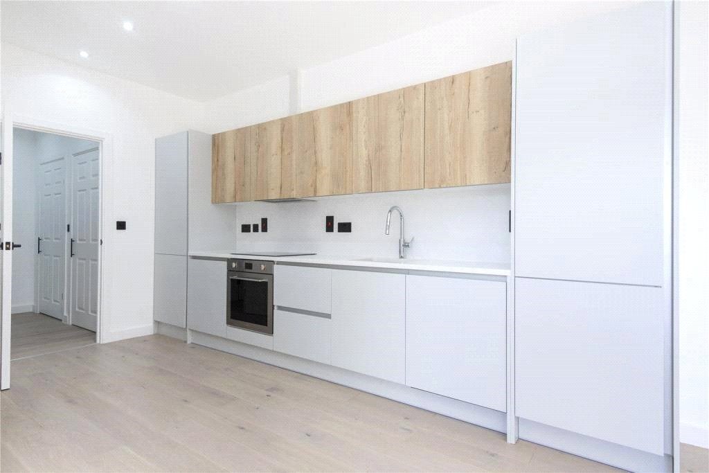 Flat Ruby Road in Greater London