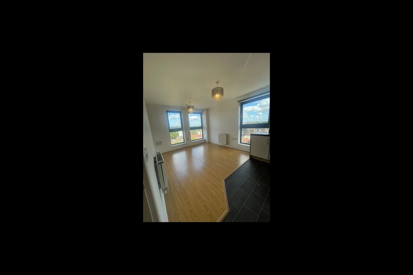 Flat Northolt Road in Greater London