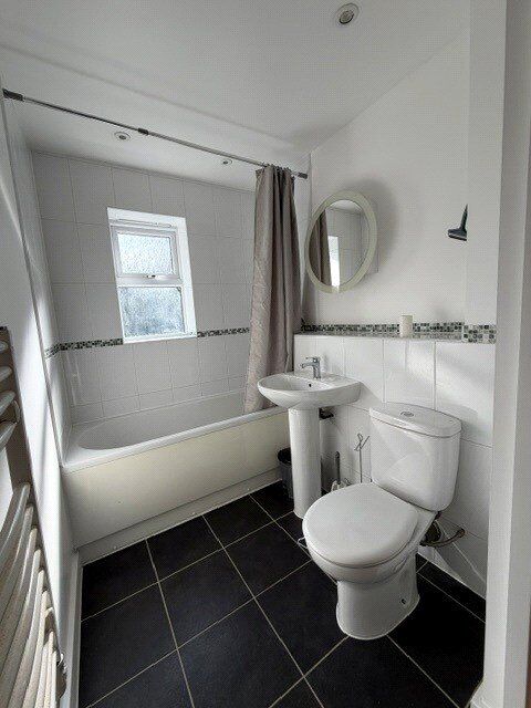 Flat Walton Road in Hertsmere