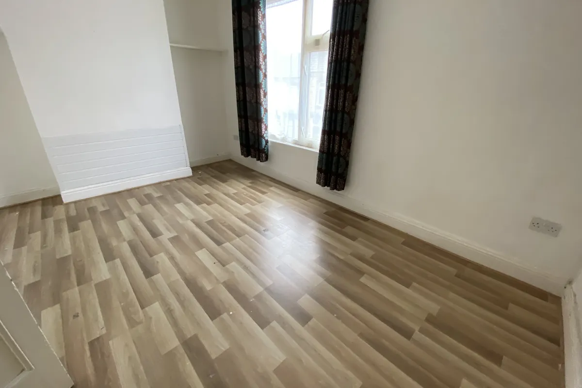 House Larch Road in Birkenhead
