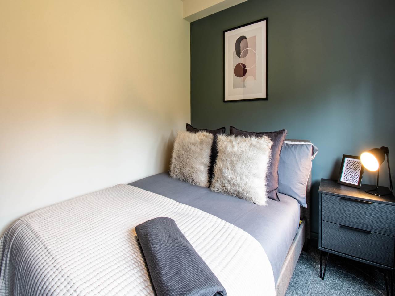 Room Rossefield Grove in Leeds