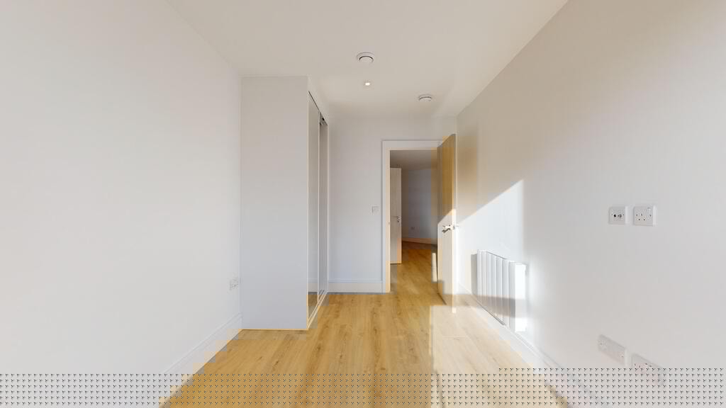 Flat Beverley Way in Greater London