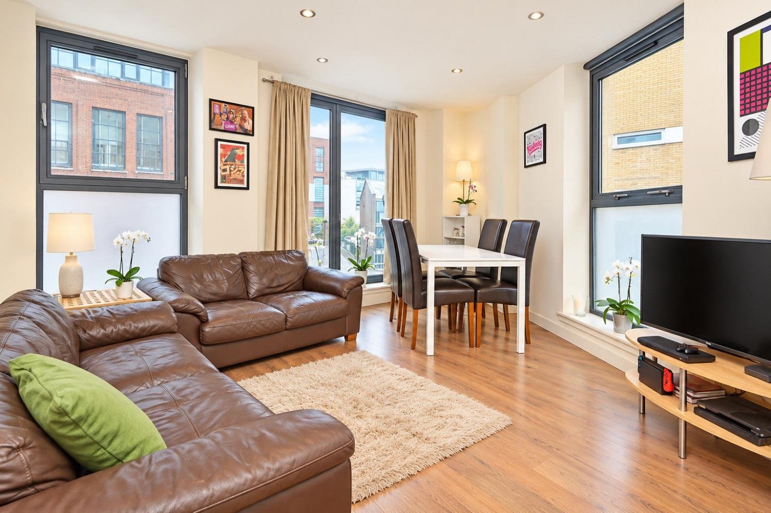 Flat Richmond Road in Greater London