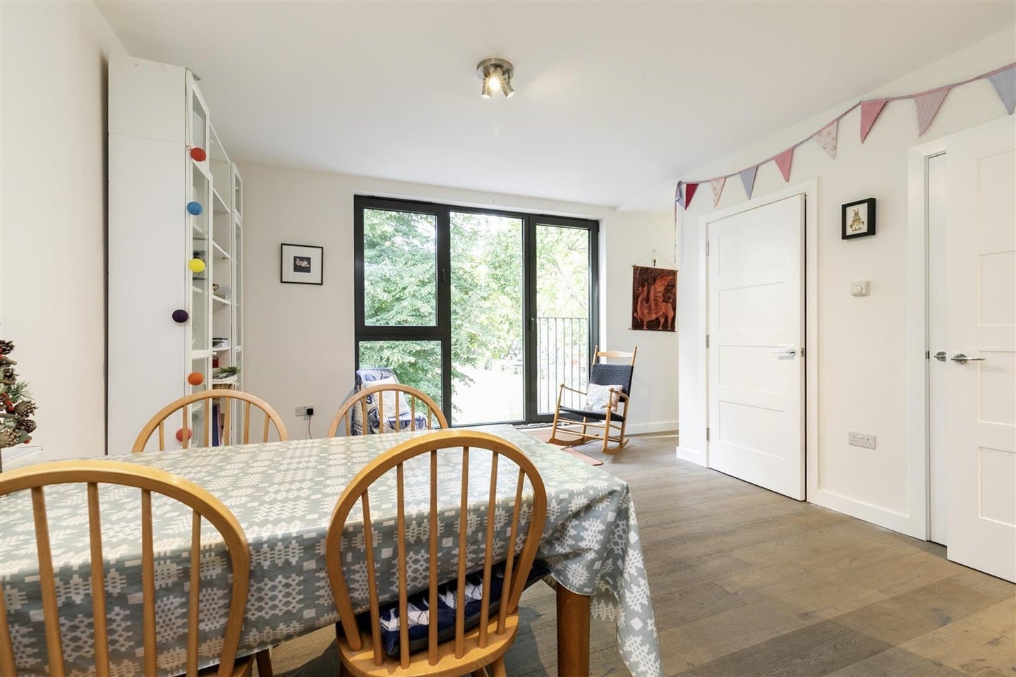 Flat Frobisher Road in Greater London