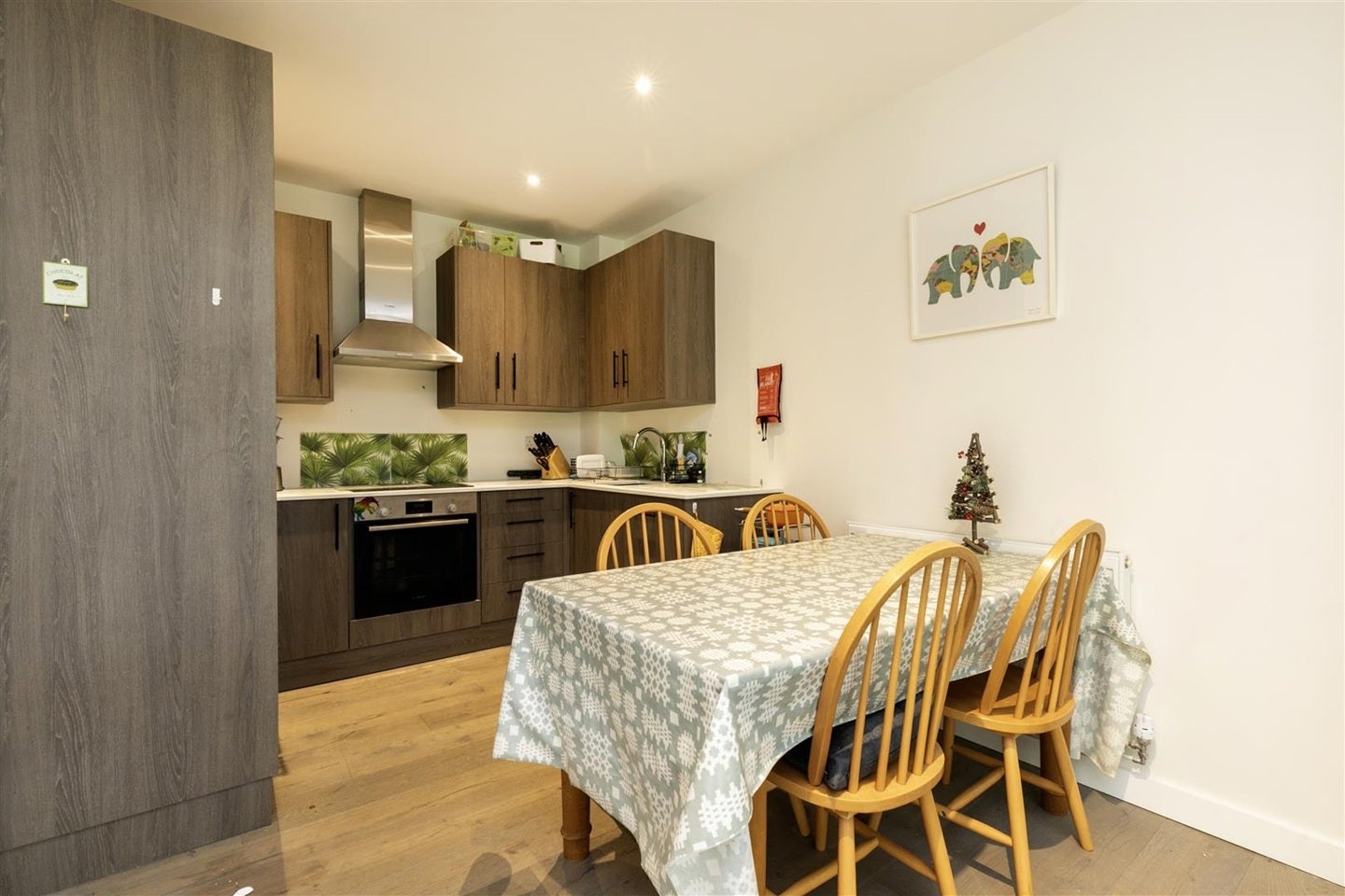 Flat Frobisher Road in Greater London