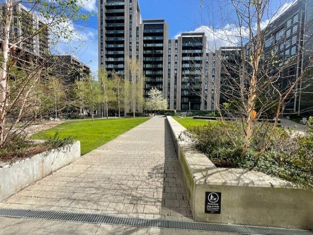 Flat Humphry Repton Lane in Greater London
