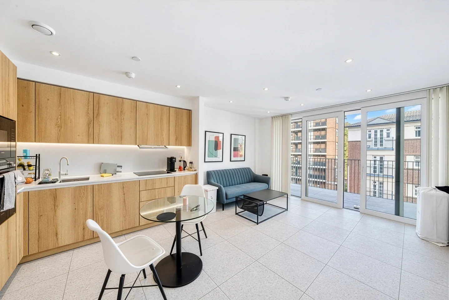 Flat Sidney Street in Greater London