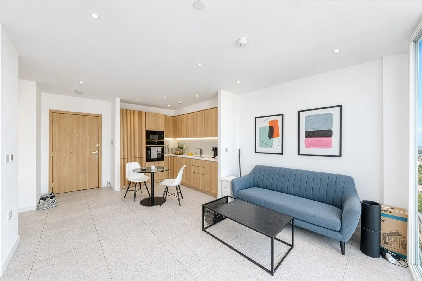Flat Sidney Street in Greater London
