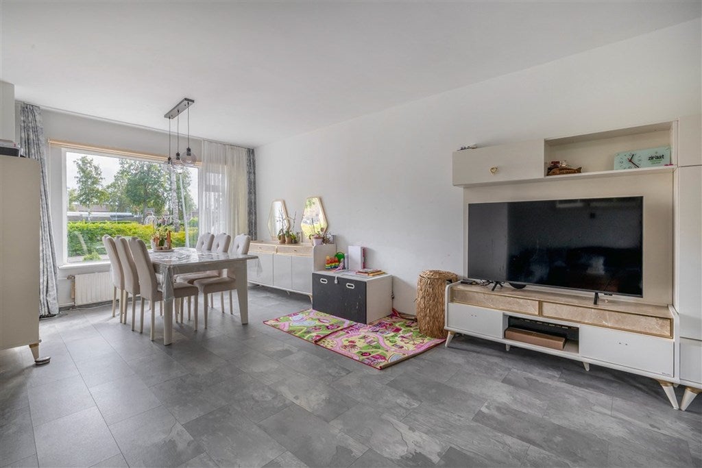 Tussenwoning te koop: Troelstrastraat 4, Veendam