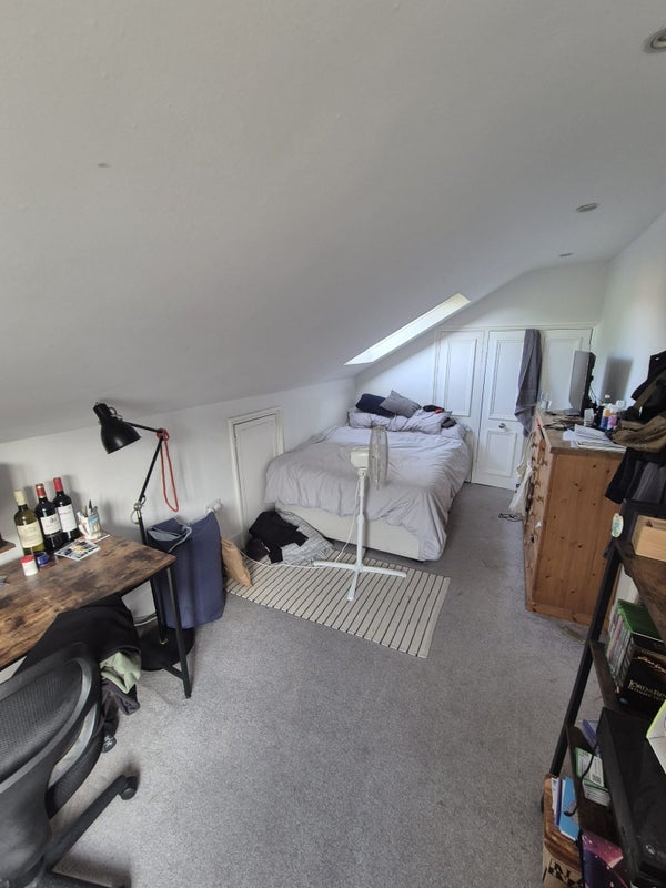 Room Stock Orchard Crescent in Greater London
