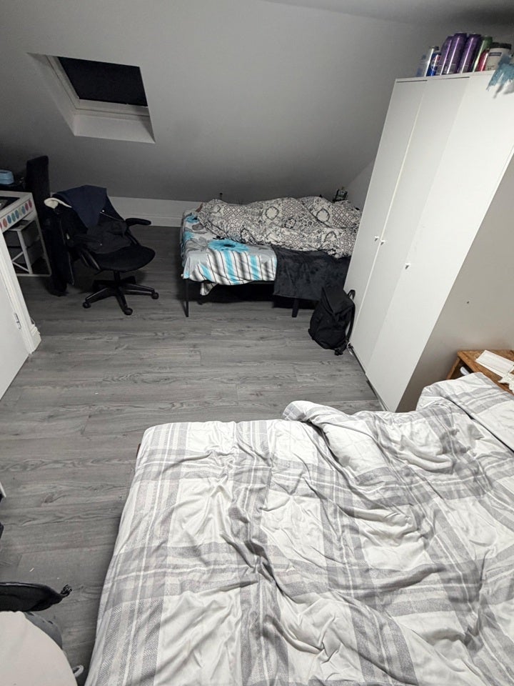 Room Eton Road in Greater London