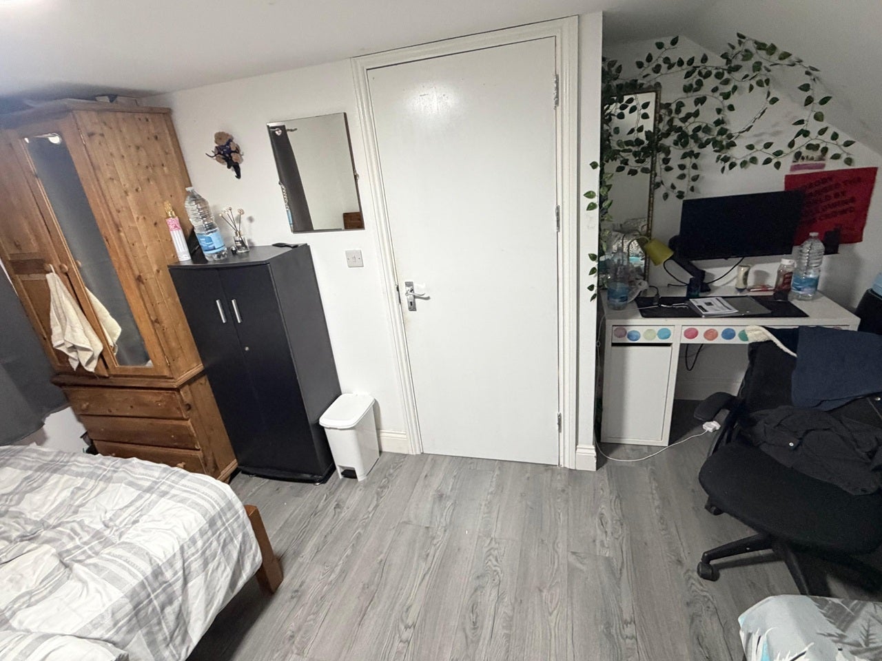 Room Eton Road in Greater London