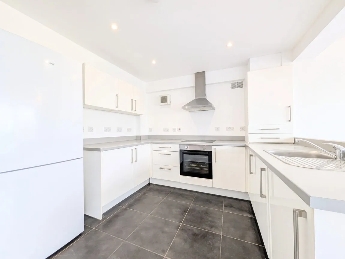 Flat Pitfield Street in London