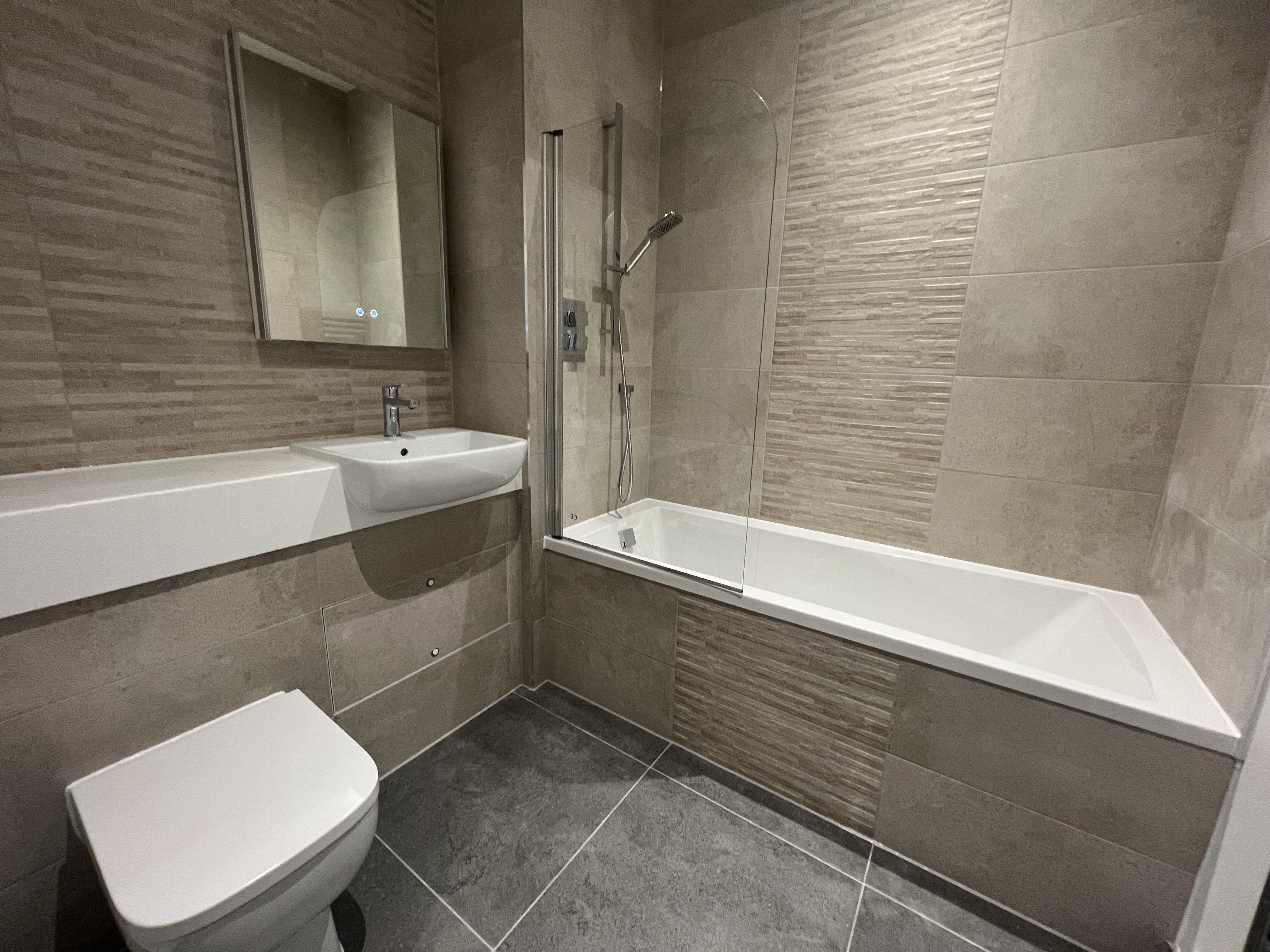 Flat Alençon Link in Basingstoke and Deane