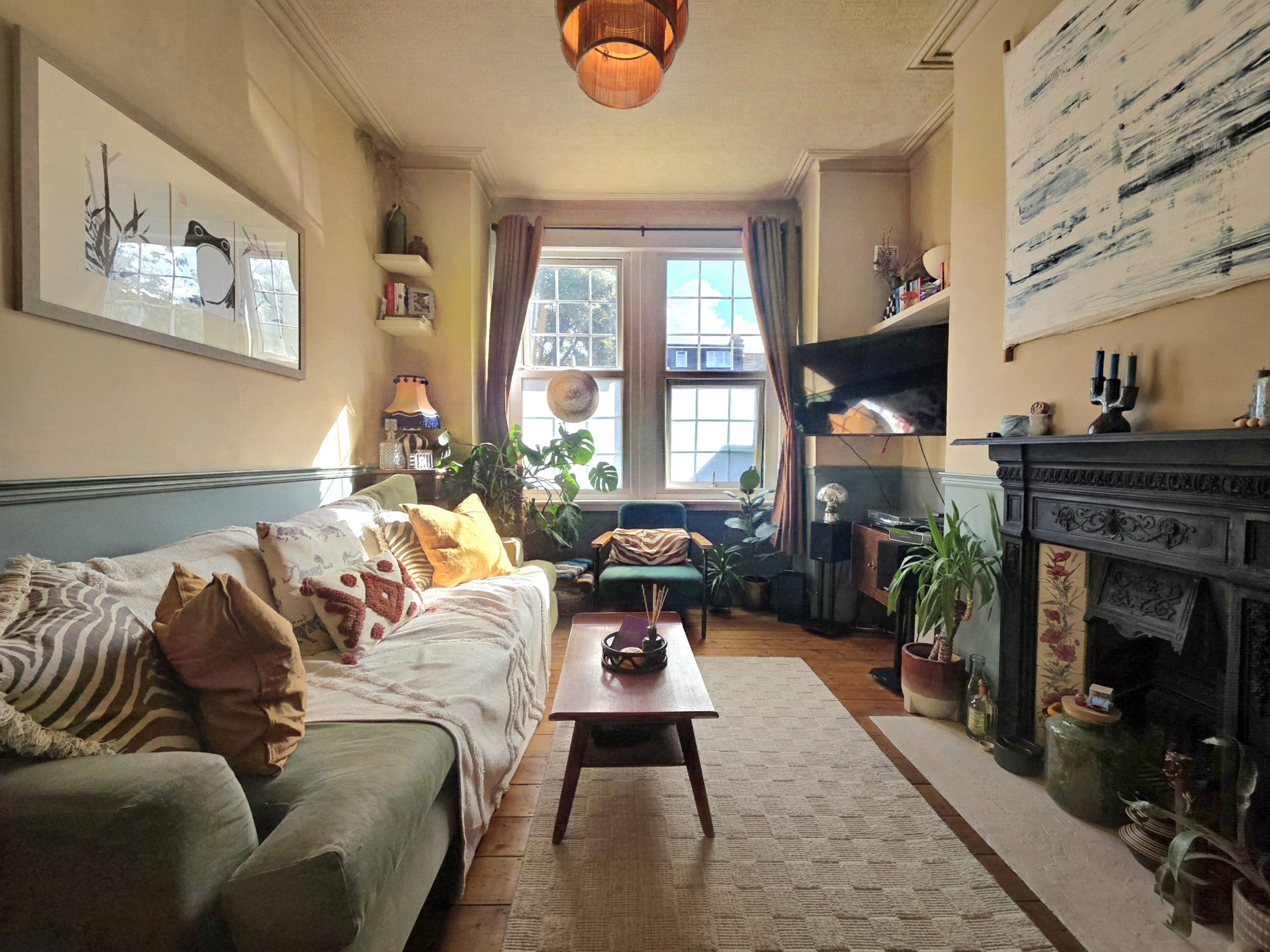 Flat Blandford Road in Greater London