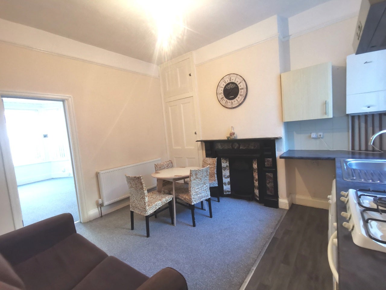 Flat Lipson Vale in Plymouth