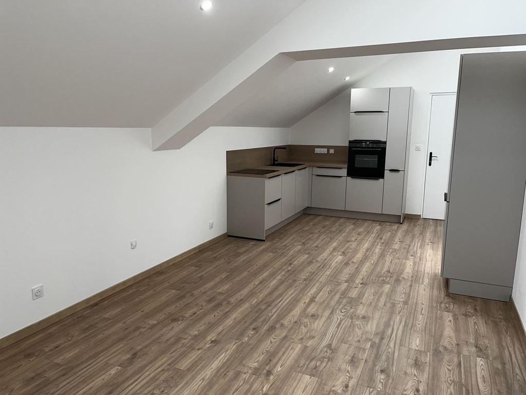 Flat Boulevard Charles de Gaulle in Vesoul