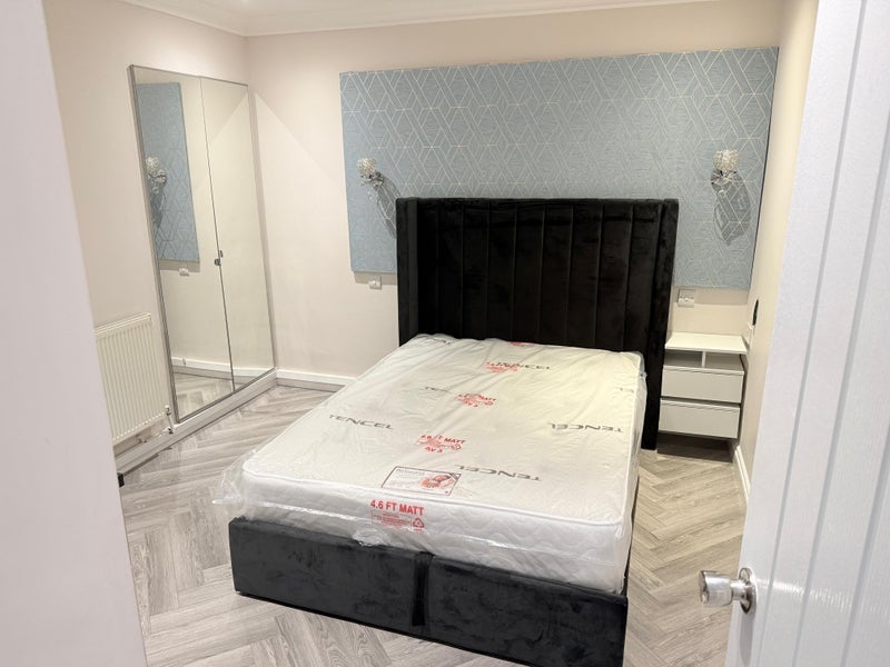 Room Tudor Road in Sandwell