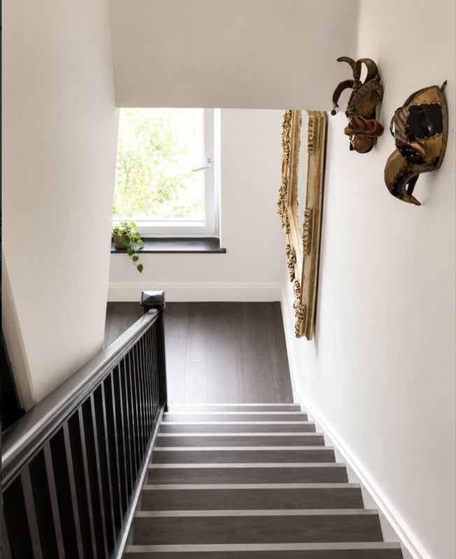 Flat Goldhawk Road in Greater London