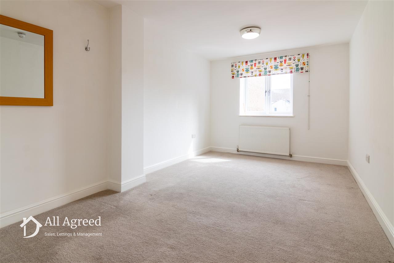 Flat Oxford Street in Amber Valley
