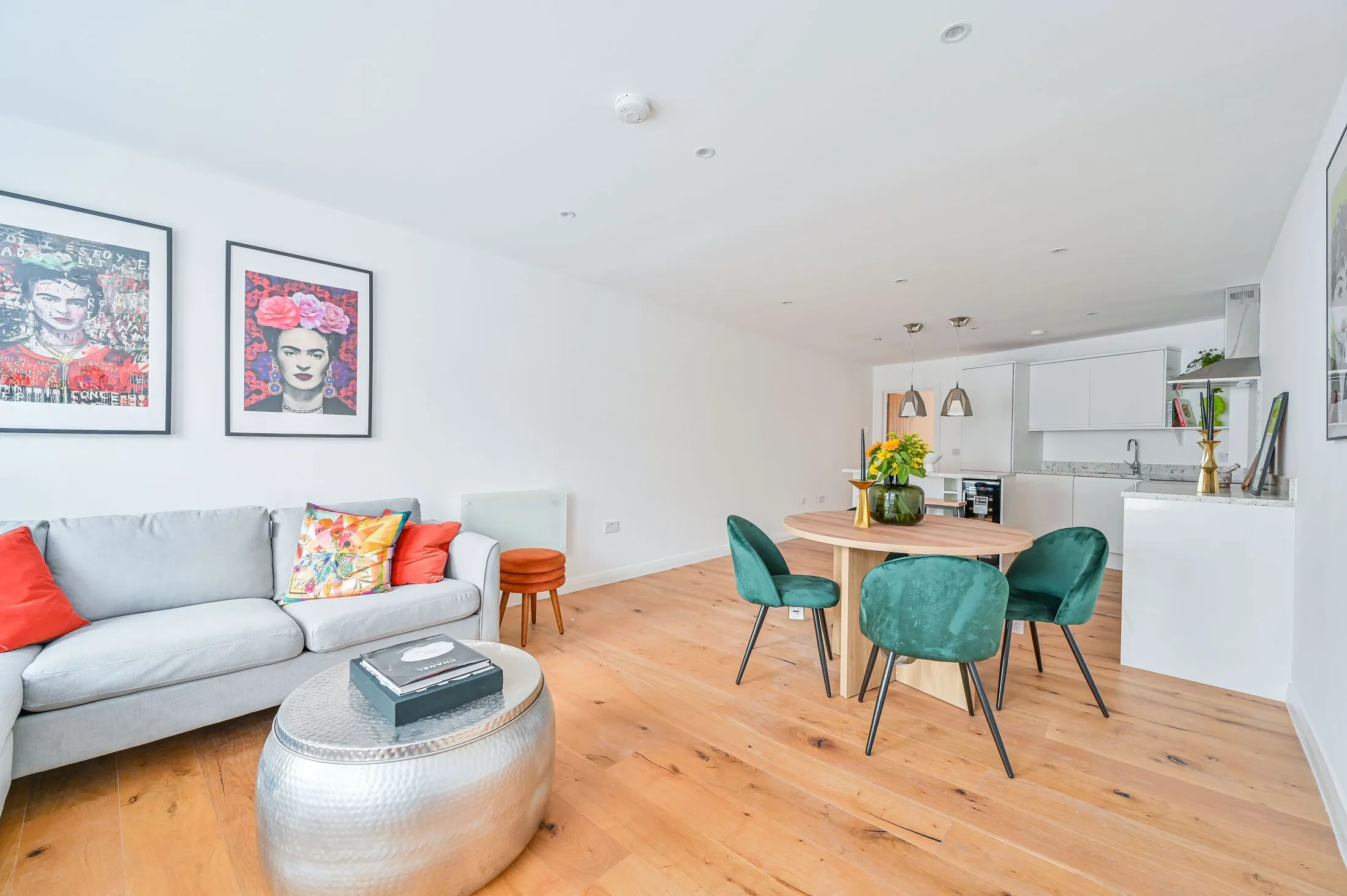 Flat Rye Lane in Greater London