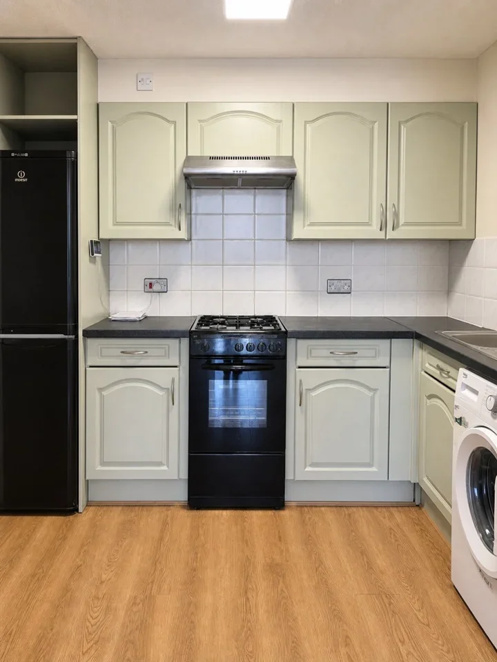 Flat Southbury Road in Greater London