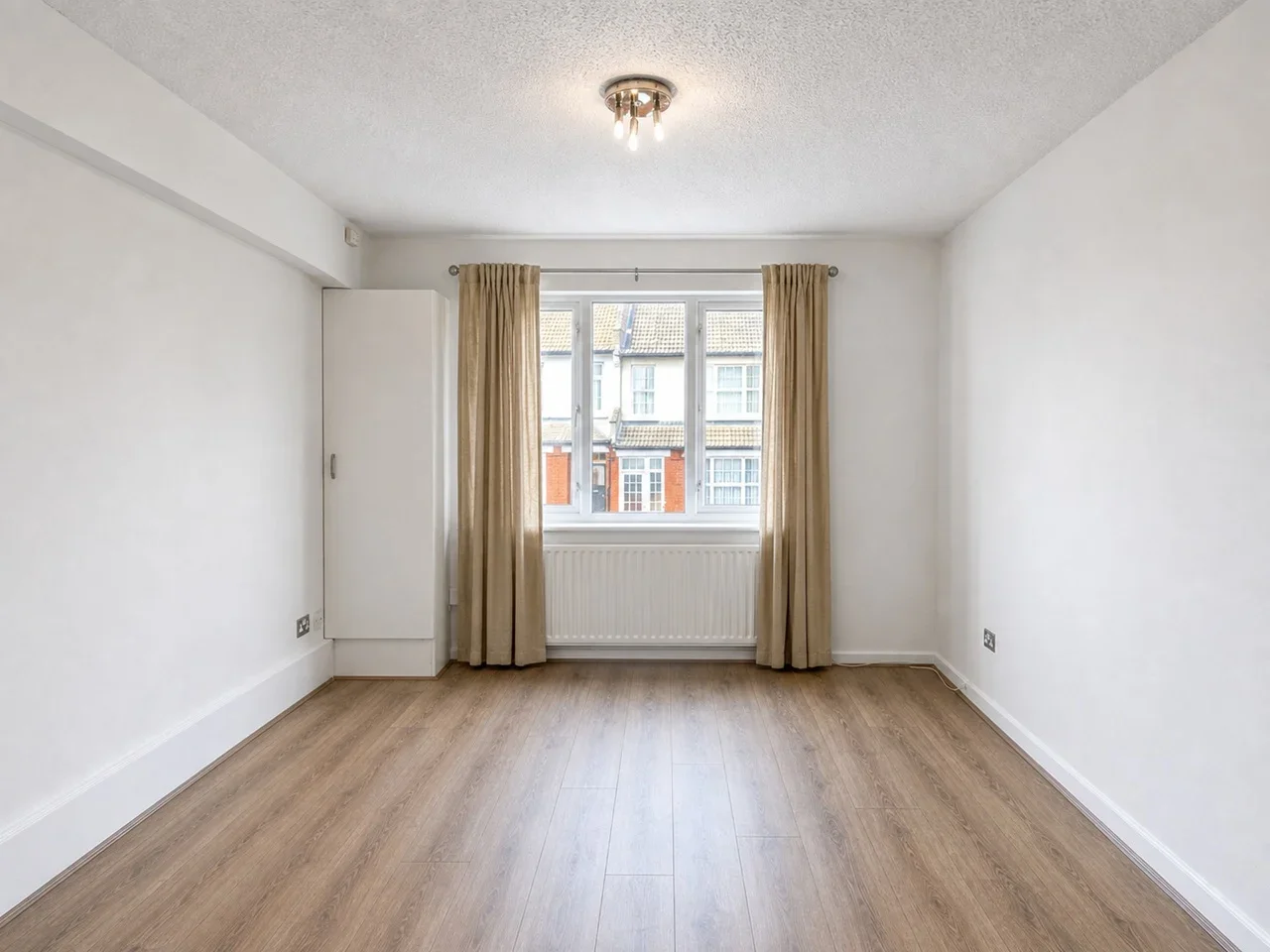 Flat Southbury Road in Greater London