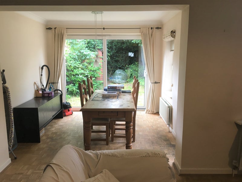 Room Perry Hill in Chelmsford