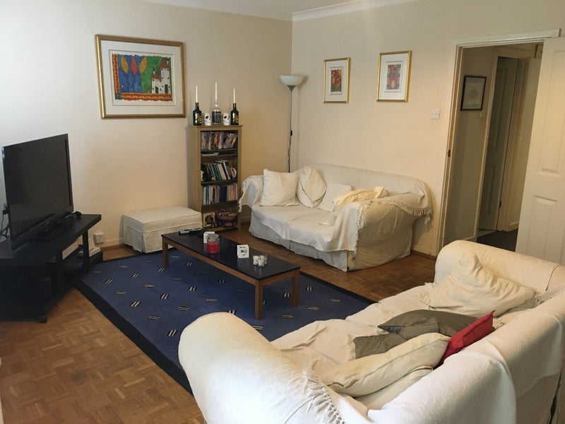 Room Perry Hill in Chelmsford