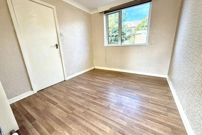 House Sandford Close in Shrewsbury