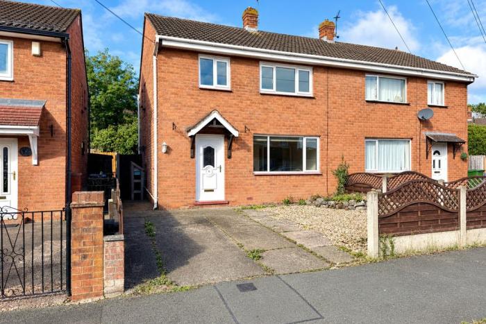 House Sandford Close in Shrewsbury