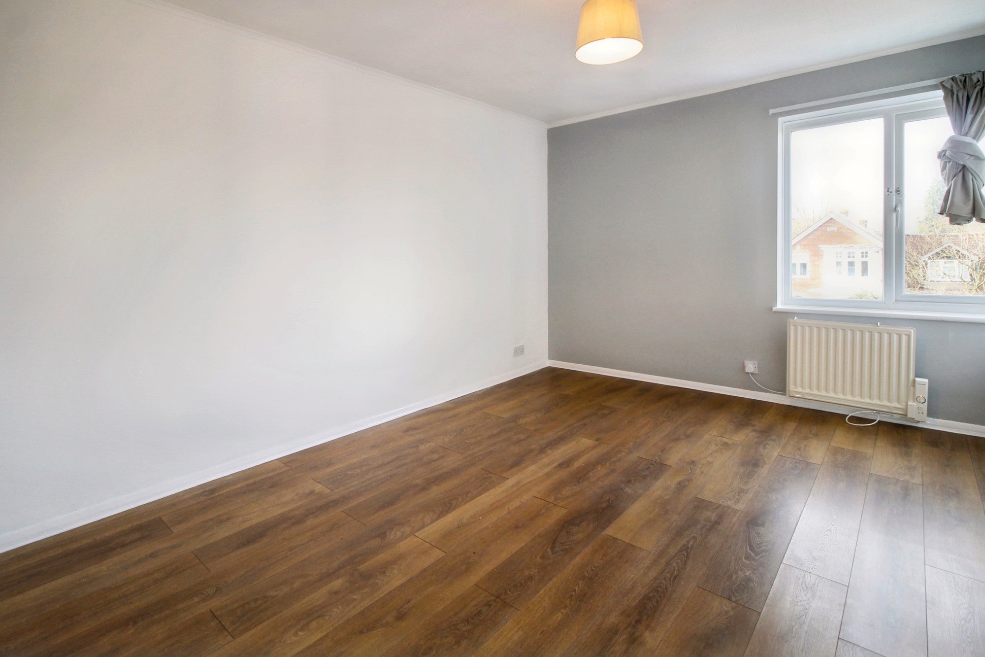 Flat Osborne Road in Rushmoor