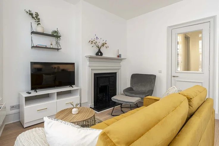 Flat Irving Street in City of Westminster